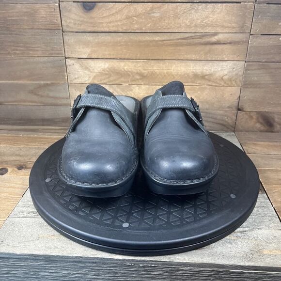 Naot Womens Size 7 Coal Grey Nubuck Leather Avignon Buckle Slip on Mule Clog - Picture 2 of 11